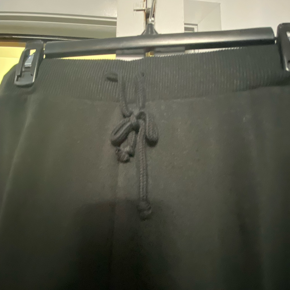 Joggers - Picture 3 of 5